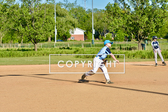 0CBC3FBE-5AAA-41DB-9FAD-9E5FF9762EE7_1_201_a